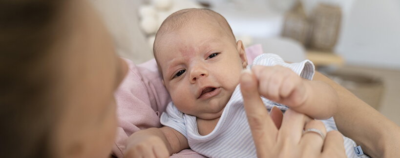 Fontanela u miminka: Jak vypadá, proč pulzuje a kdy se uzavře?